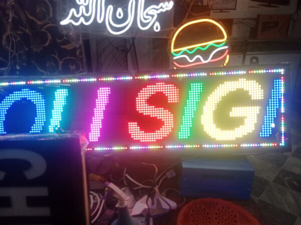 High-quality LED scrolling boards, neon signs & custom shop branding — made to stand out. 📍 Perfect for restaurants, shops, offices & businesses